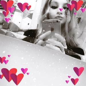 Meet your Posher, Gabriella